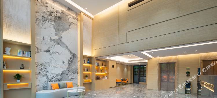 丽呈朗誉酒店(湛江椹川大道中鼎盛广场店)图片