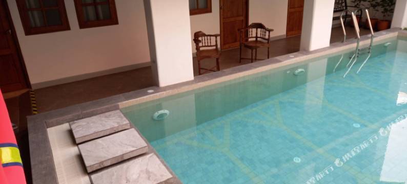 瓦伦提尔咖啡酒店(Valentier Cafe and Hotel)图片