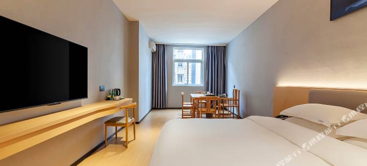 金豪精品酒店(龙岩动车站店)图片