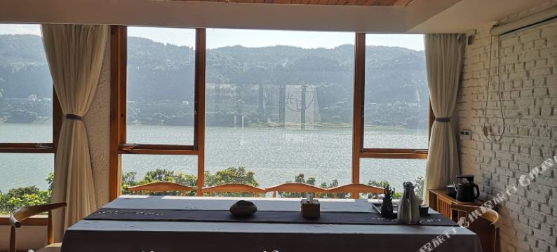 重庆滨江小筑霞照轩民宿图片