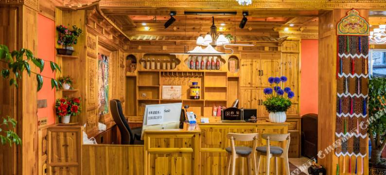 木雅雪地精品民宿(塔公镇店)图片