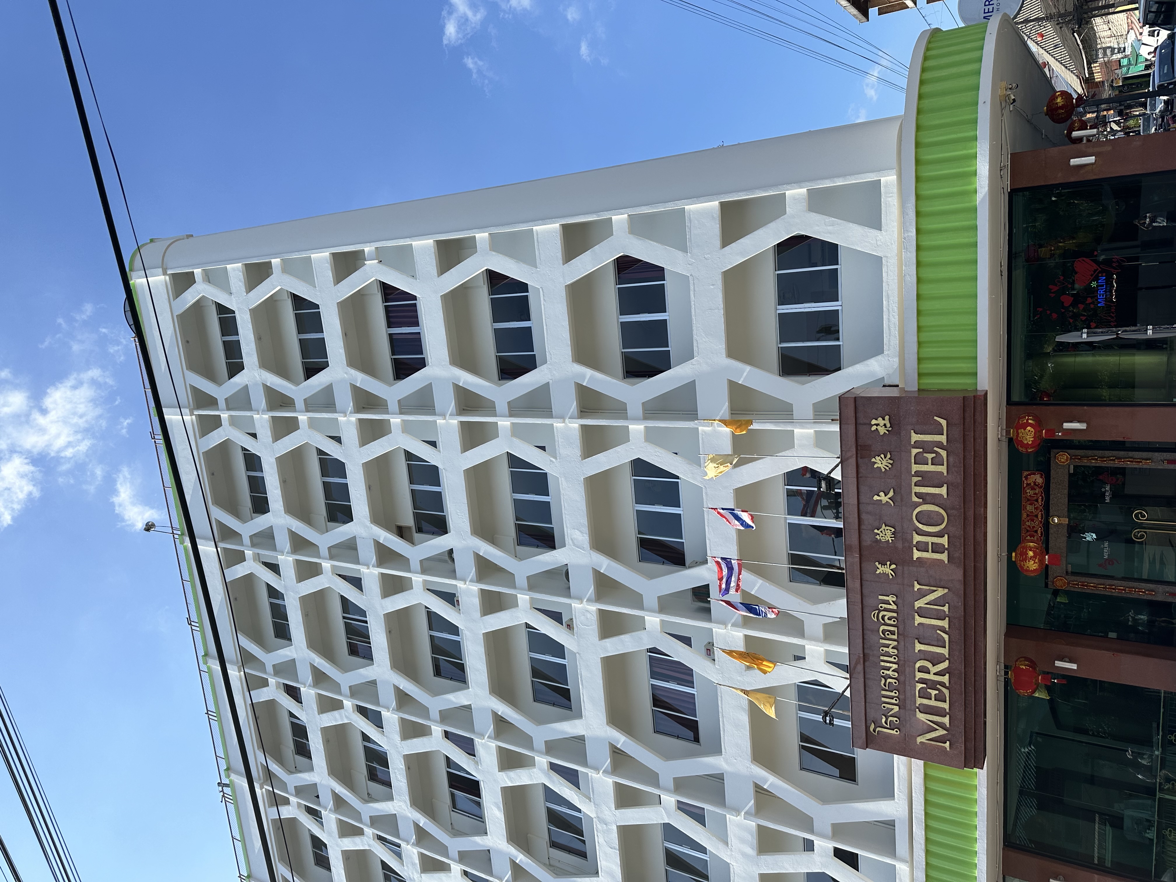 Merlin HotelOver view