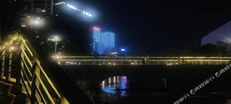 古拾尚公寓(中国铁建环球中心蕉门地铁站店)图片