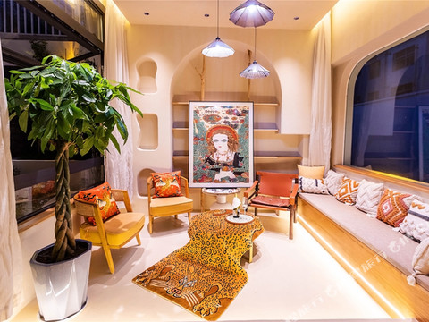 拉萨岩庐·理想国民宿(布达拉宫店)