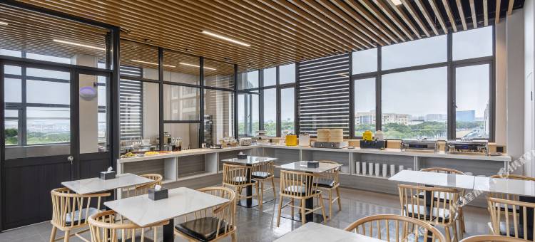 艺龙安云酒店(常熟东南开发区银河路店)图片