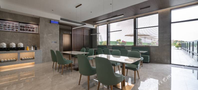 陆丰三嘉花园酒店图片