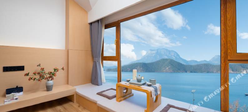 泸沽湖隐竺湖景美宿图片