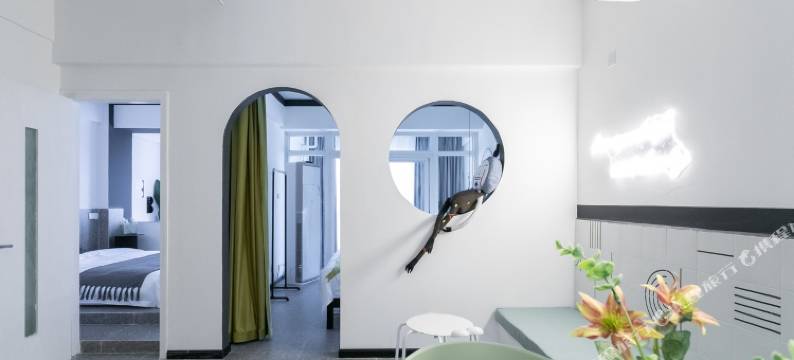 成都艺龙十苇(春熙路店)公寓(红星路四段分店)图片