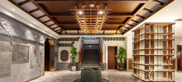 时光漫步S酒店(成都宽窄巷子人民公园地铁站店)图片