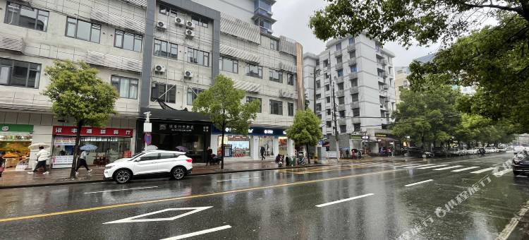 城市四季酒店(武汉梅苑小区地铁站店)图片