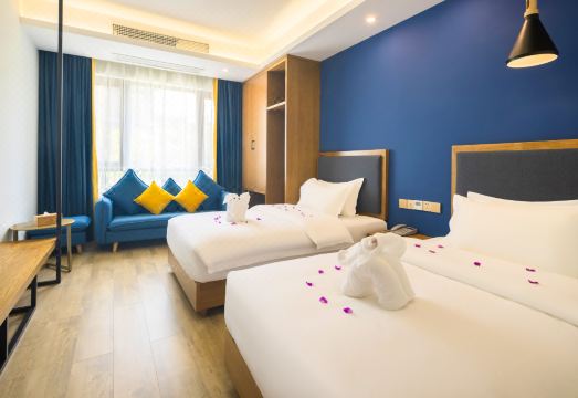 Nanxing holiday hotel (Mount Emei tourist center, Emeishan high-speed railway station) Hotel Overview