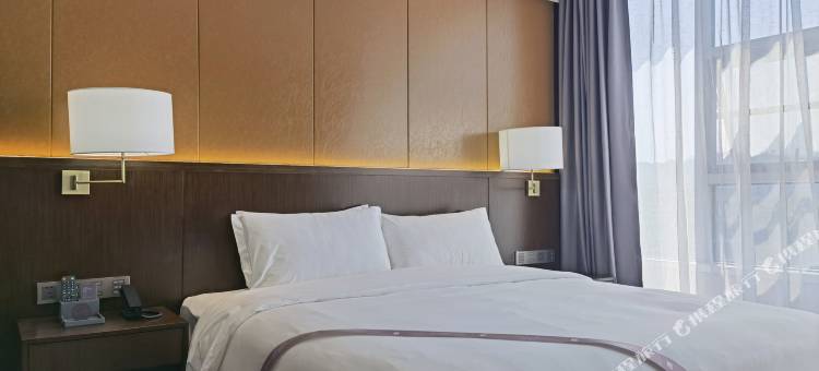 武当艺龙万国酒店(十堰武当山机场店)图片