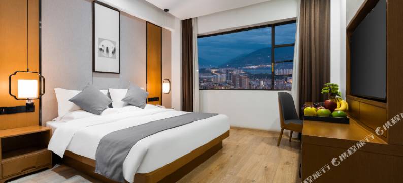 巧家白鹤滩·隆江精选酒店图片