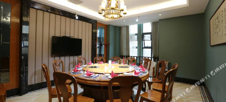 通城万泉国际酒店图片