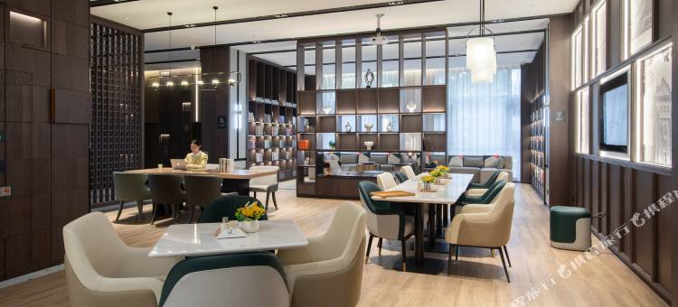 南京大学地铁站仙林大学城亚朵酒店图片