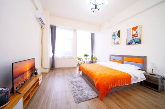 巢小筑轻奢公寓(青岛云鼎国际店)