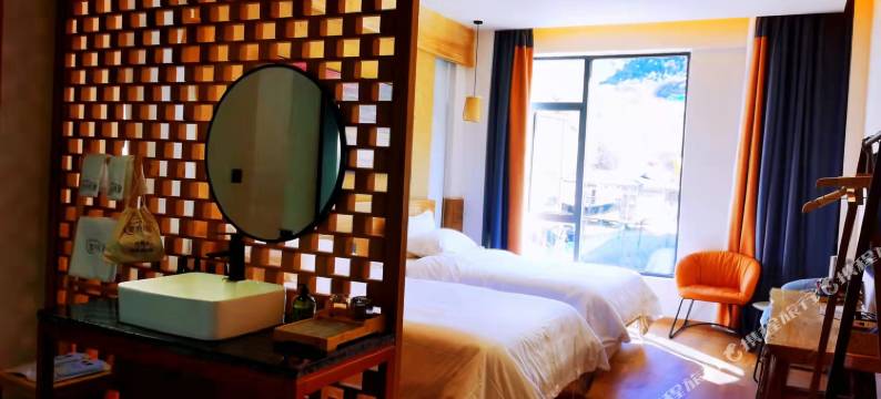 马尔康夏央民宿图片