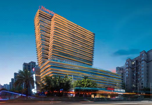 重庆东站茶园希尔顿欢朋酒店外景图