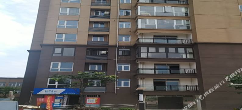 武汉汉江美景公寓(舵落口地铁站店)图片