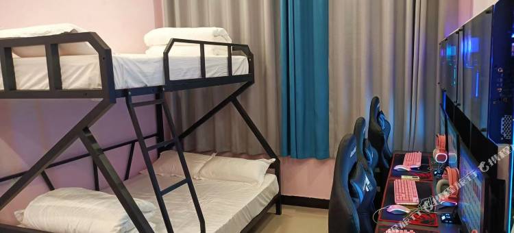 唐颜电竞民宿图片