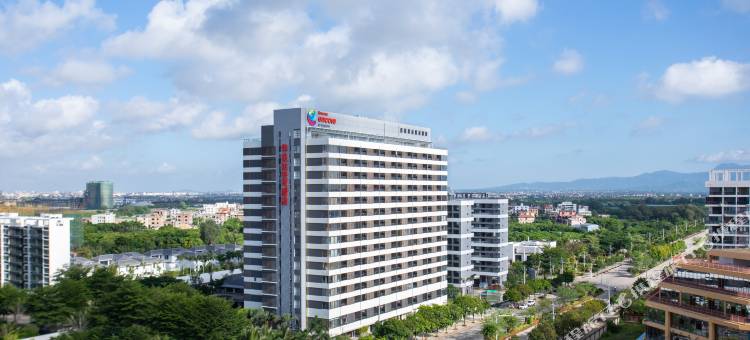 乐东九所泊云华美达安可酒店图片