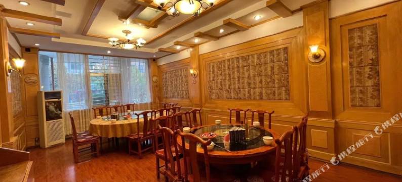 罗平鑫源宾馆图片