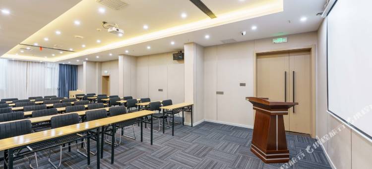 白玉兰酒店(沈阳塔湾街兴顺夜市店)图片