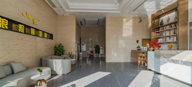 柏曼酒店(佛山金沙洲金铂天地店)图片