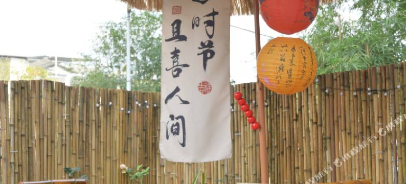 月之云民宿(兴坪古镇二十元背景风景区店)图片