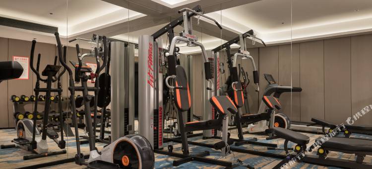 FunGeeX欢致酒店(深圳华强北体育中心店)图片