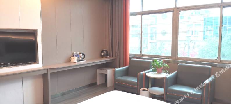 长城主题酒店(蒲城中心广场店)图片