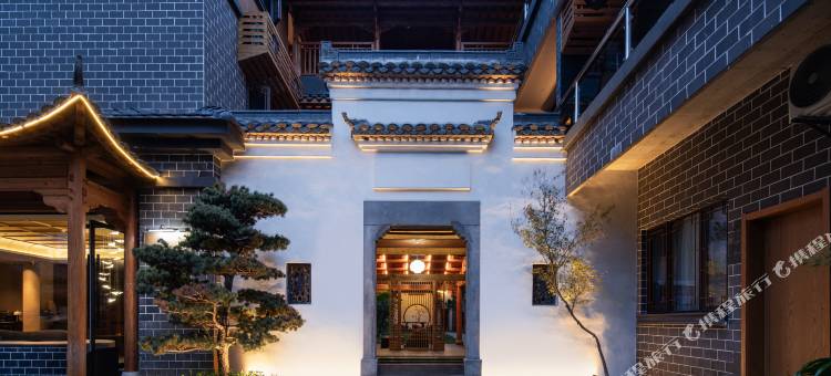 南昌千里走单骑民宿(八一广场绳金塔地铁站店)图片