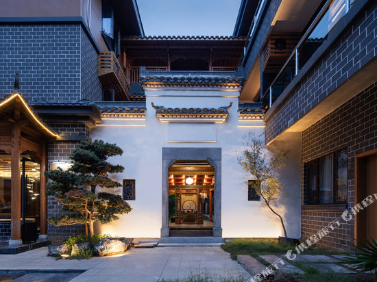 南昌千里走单骑民宿(八一广场绳金塔地铁站店)