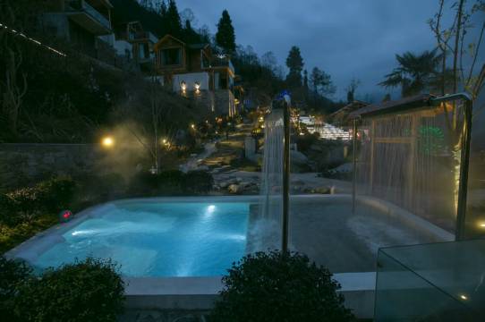 木林森·云上坐望温泉民宿图片