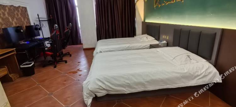 松原超凡电竞公寓图片