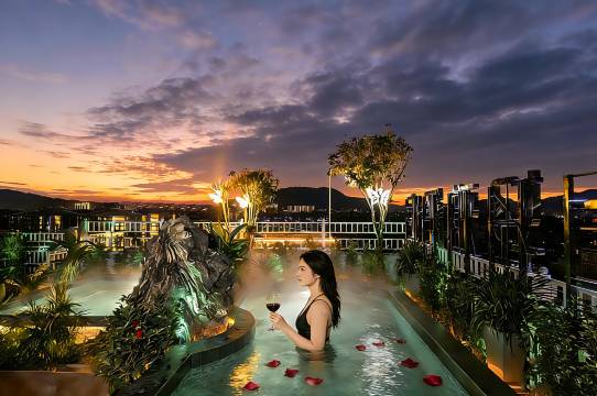 陌上轻雅温泉酒店(腾冲主城区文星楼店)图片