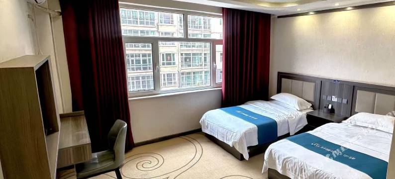 如家华驿精选酒店(乌海市海南广场店)图片