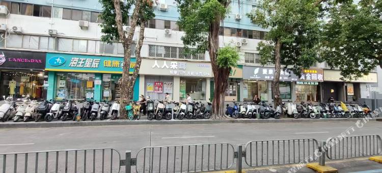 坤安小院青年旅舍(华强北华新地铁站店)图片