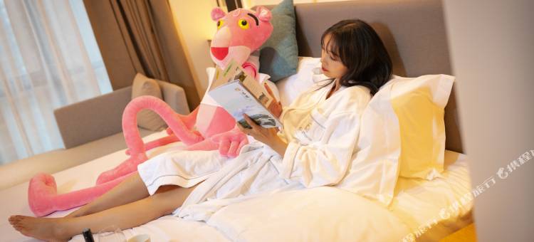 桂林灯塔轻居酒店(政务中心店)图片