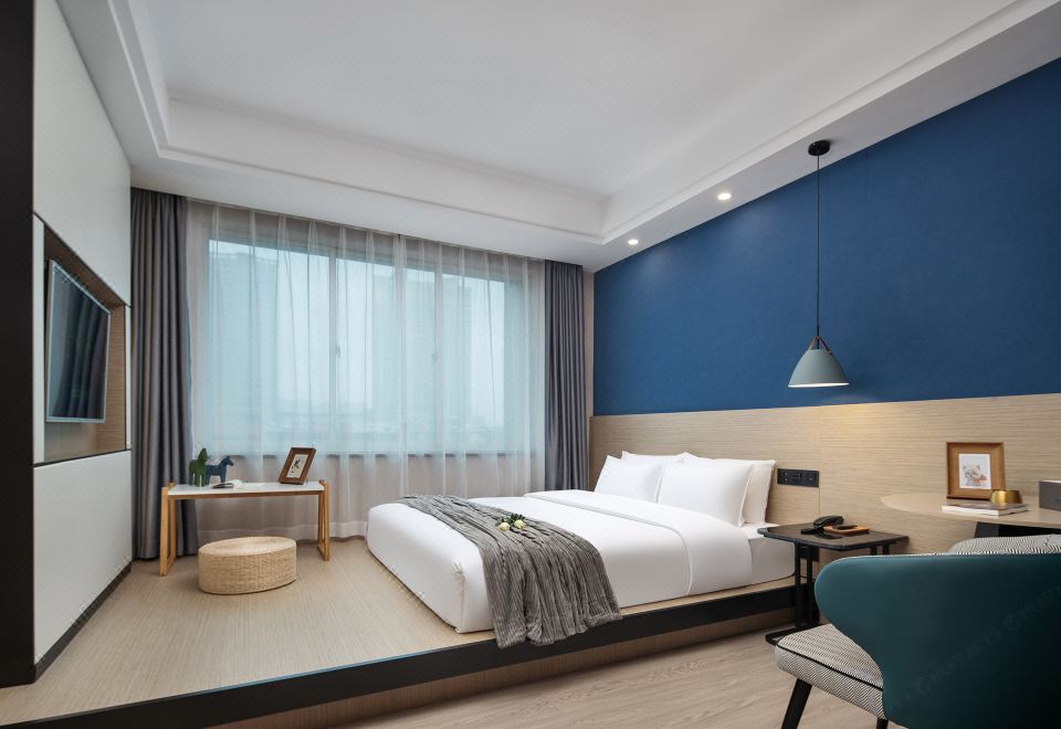  Hotel Overview