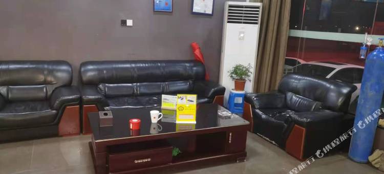 尚客优连锁酒店(当雄纳木措店)图片