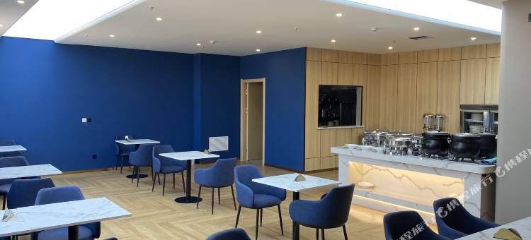 兰欧·尚品酒店(神木大保当朝阳街店)图片