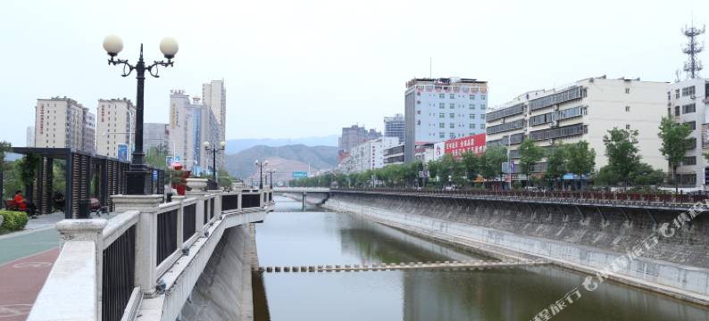锦钰酒店(商洛山阳人民广场店)图片