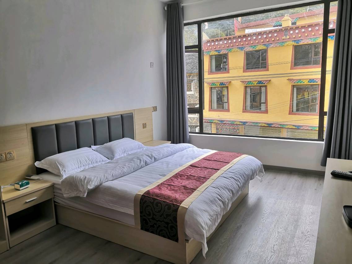 黑水川缘鱼庄住宿