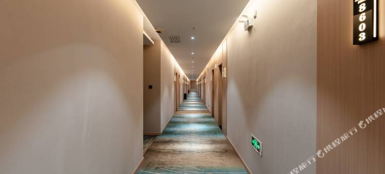 乔苑酒店(长安区韦曲街道中心学校航天城地铁站店)图片