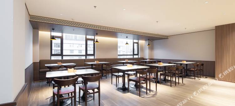 汉庭酒店(沈阳奥体中心彩霞街地铁站店)图片