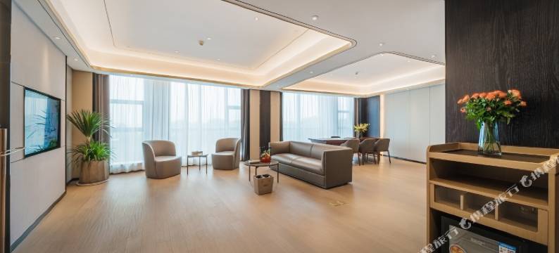 杭州桐庐富春江云隐曦岸国际酒店图片