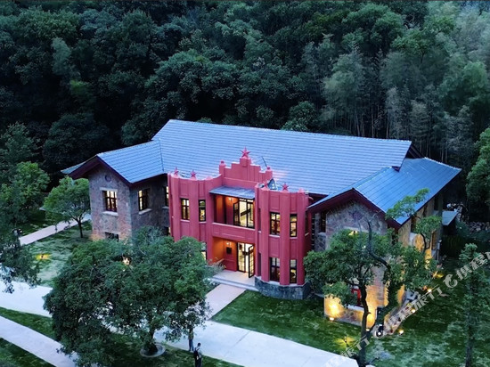 上饶龟峰花间岭·碧水丹心