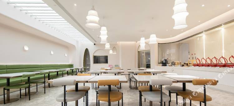 上海陆家嘴中心美居酒店图片