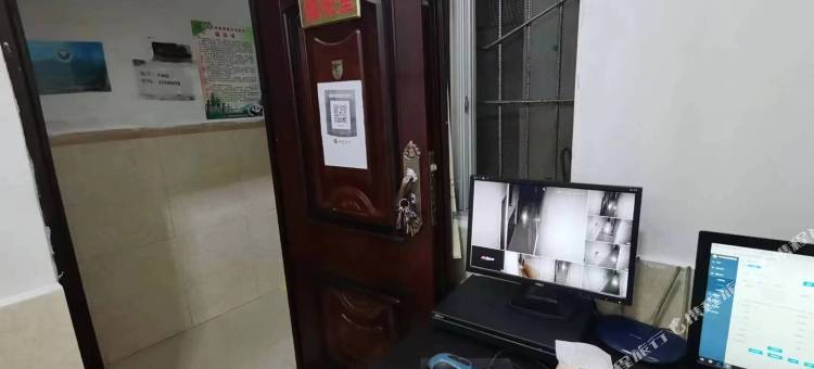华名宾馆(甘洛站店)图片